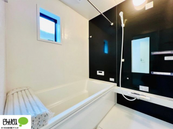 �����@�{�H��ʐ^�F1���̔�����������x���̓��͂��q�l�Ƃ̃R�~���j�P�[�V�����̏�Ƃ���