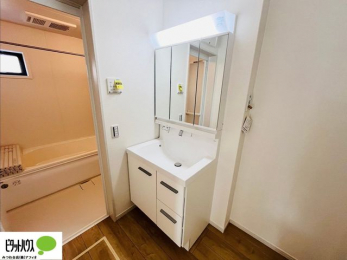 ���ʑ�E���ʏ��@�{�H��ʐ^�F�V�����[�t���O�ʋ����ʑ�B�֗��Ȏ��[�I�Ń^�I���⏬�����X�b�L���B