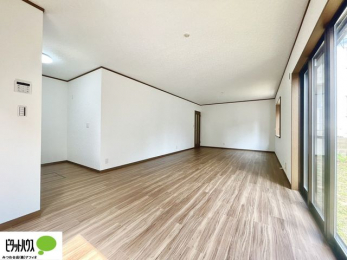 ���̑��@�L�X�k�c�j�I����̑傫�ȃ\�t�@��u���Ă������f��ӏ܂��ǂ��ł��ˁB