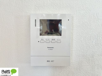 ���̑��@������Ԃ����S��TV���j�^�[�t���C���^�[�z��