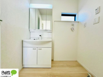 ���ʑ�E���ʏ��@�{�H��ʐ^�F���ʎ��ɏ���������A�J�r�\�h�ɂ��B�傫�ȋ��Ō��₷�����ʉ��ϑ�ł�