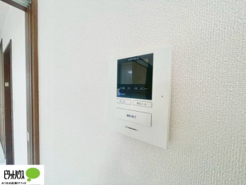 ���̑��@������Ԃ����S��TV���j�^�[�t���C���^�[�z��