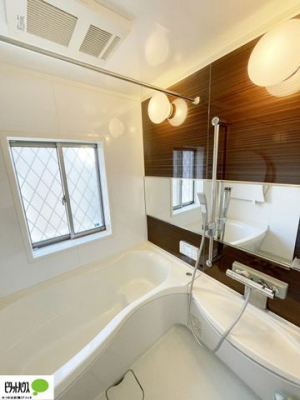 �����@�����������F���̗����ŁA1���̔��������������Ă��������B