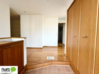 �@���邭�J���I�ȍL�����ցB���[���L�x�ŉƑ��݂�Ȃ̌C�����[�o���܂��B