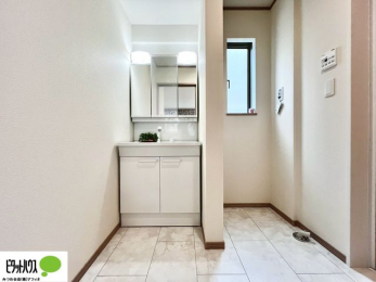 ���ʑ�E���ʏ��@�{�H��ʐ^�@�g���₷���V���v���Ȑ��ʉ��ϑ�B�����̎x�x�͂�������n�܂�܂��B