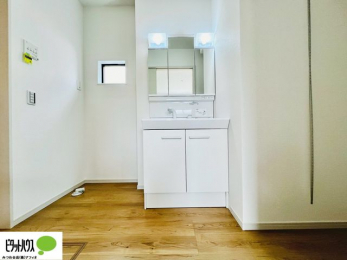 ���ʑ�E���ʏ��@�{�H��ʐ^�@�g���₷���V���v���Ȑ��ʉ��ϑ�B�����̎x�x�͂�������n�܂�܂��B