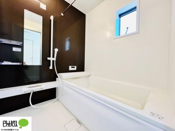 �����@�{�H��ʐ^�F1���̔�����������x���̓��͂��q�l�Ƃ̃R�~���j�P�[�V�����̏�Ƃ���