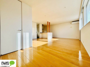 ���r���O�@�Ƒ��Ƃ��b���Ȃ���y���������ł���J�E���^�[�L�b�`��