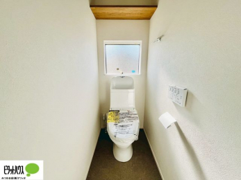 ���̑����ρ@1�E2�K�E�H�V�����b�g�g�C�������B