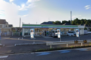 ���ӊ��@�t�@�~���[�}�[�g�D���Øa���X �k��10���B 800m