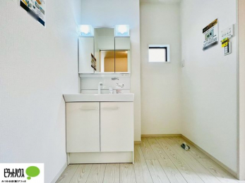 ���ʑ�E���ʏ��@�{�H��ʐ^�@�g���₷���V���v���Ȑ��ʉ��ϑ�B�����̎x�x�͂�������n�܂�܂��B