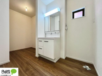 ���ʑ�E���ʏ��@�{�H��ʐ^�@�g���₷���V���v���Ȑ��ʉ��ϑ�B�����̎x�x�͂�������n�܂�܂��B