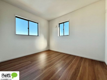 �q�������@�w�т̎��Ԃ��V�Ԏ��Ԃ���؂ɂł���q�ǂ������B�Ƌ�̔z�u�����₷���V���v���Ȑ݌v�ŁA�������K�Ɏg���܂��B