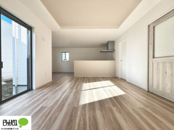 ���r���O�@���r���O����̓L�b�`���ɂ���}�}��p�p��������̂ŁA���q�l���V�񂾂�x�񂾂���S���ĉ߂������Ƃ��ł��܂��B