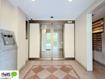 �G���g�����X�@�I�[�g���b�N�ň��S�B