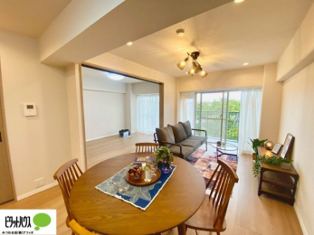 ���r���O�@�傫�ȑ�����ۓI�ȃ��r���O�́A�������邢��C�ɂ��Ă���܂��ˁB