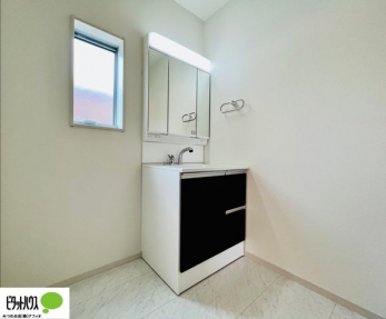 ���ʑ�E���ʏ��@�{�H��ʐ^�F���ʎ��ɏ���������A�J�r�\�h�ɂ��B�傫�ȋ��Ō��₷�����ʉ��ϑ�ł�