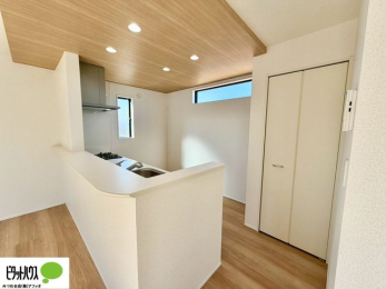 �L�b�`���@�V�z�Ȃ�ł͂̃s�J�s�J�̃L�b�`���͖����̂��������y�������Ă���܂��ˁB