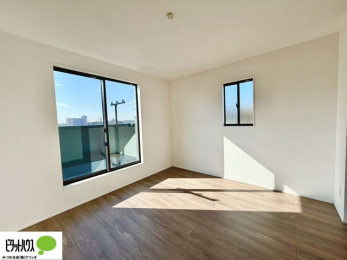 �Q���@�o���R�j�[�ւƑ������邢�����B