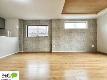 ���̑��@���r���O����̓L�b�`���ɂ���}�}��p�p��������̂ŁA���q�l���V�񂾂�x�񂾂���S���ĉ߂������Ƃ��ł��܂��B