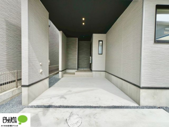 �@�r���g�C���K���[�W���̗p�B