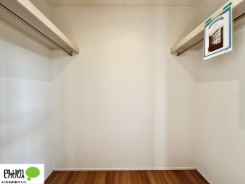 ���̑����ρ@�E�H�[�N�C���N���[�[�b�g�͂��m�������[����̂͂������A���s�o�b�N�Ȃǂ̑傫�ȉו������[���Ă����̂ɂ��֗��ł��B