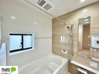 �����@�����������F���̗����ŁA1���̔��������������Ă��������B