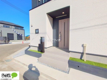 �O�ώʐ^�@���S�̃_�u�����b�N���փh�A