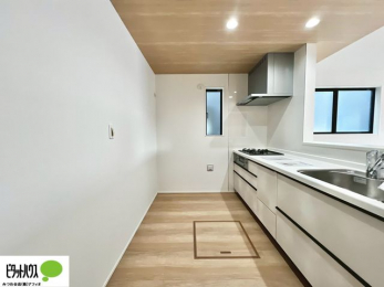 �L�b�`���@�p���t���ȃ����W�t�[�h�B�������ȒP�ł����L���C�ȋ�C���B