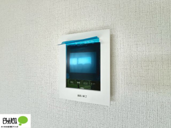 ���̑��@������Ԃ����S��TV���j�^�[�t���C���^�[�z��