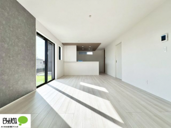 ���r���O�@�A�N�Z���g�N���X���g�p�����A�������ȃ��r���O