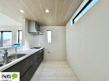 �L�b�`���@�Ƒ��Ƃ��b���Ȃ���y���������ł���J�E���^�[�L�b�`��