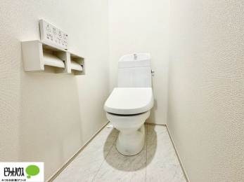 �g�C���@�{�H��ʐ^�@1�E2�K�E�H�V�����b�g�g�C�������B