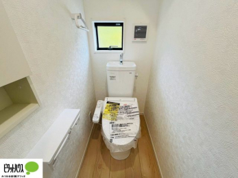 �g�C���@�{�H��ʐ^�F�����Ȑ��@�\�t�������V�����[�g�C��