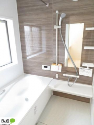 �����@�{�H��ʐ^�@�����̔�������Ă����o�X���[���͍L�X�������B�x���͂��q�l�ƈꏏ�ɗV�тȂ������܂��ˁB