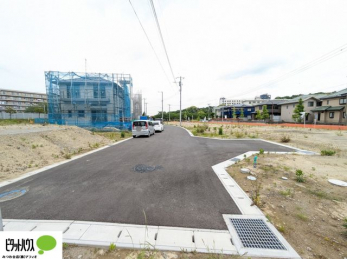 �y�n�ʐ^�@�O�ʓ��H���L����ʗʂ����Ȃ��̂Œ��Ԃ��y�X��