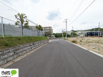 �y�n�ʐ^�@�O�ʓ��H���L����ʗʂ����Ȃ��̂Œ��Ԃ��y�X��