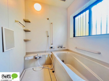 �����@����