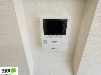 ���̑��@������Ԃ����S��TV���j�^�[�t���C���^�[�z��