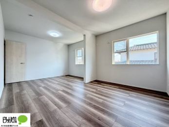 ���̑����ρ@�Ԏd�؂肷�邱�Ƃ�2�̕����ɕ����邱�Ƃ��\�B�Ƒ��̃��C�t�X�^�C���̕ω��ɍ��킹�Ď��R���݂ł��B