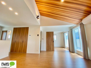 ���r���O�@LDK�Ɨm��������22�����̍L�X���