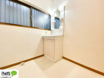 ���ʑ�E���ʏ��@�傫�ȋ��Ō��₷�����ʉ��ϑ�