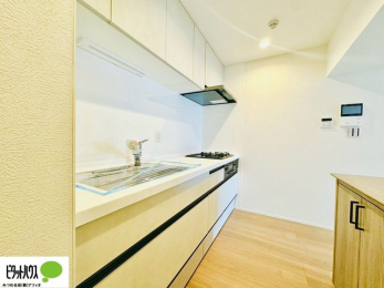 �L�b�`���@�݌˒I�t���̃L�b�`���͒�����������������[�ł��܂�