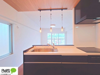 ���r���O�@�傫�ȑ�����ۓI�ȃ��r���O�́A�������邢��C�ɂ��Ă���܂��ˁB