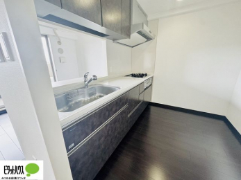 �L�b�`���@�Ƒ��Ƃ��b���Ȃ���y���������ł���J�E���^�[�L�b�`��