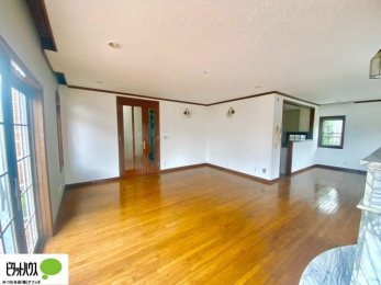 ���r���O�@�C���e���A�̉f����L�X�Ƃ������r���O