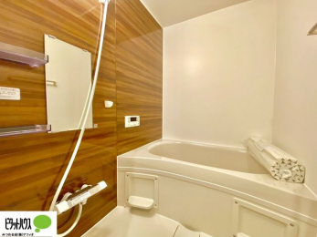 �����@�����������F���̗����ŁA1���̔��������������Ă��������B