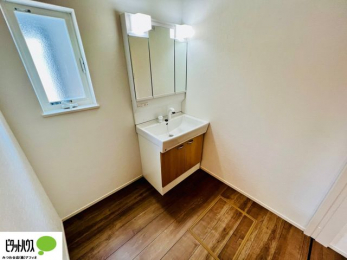 ���ʑ�E���ʏ��@�{�H��ʐ^�F���ʎ��ɏ���������A�J�r�\�h�ɂ��B�傫�ȋ��Ō��₷�����ʉ��ϑ�ł�