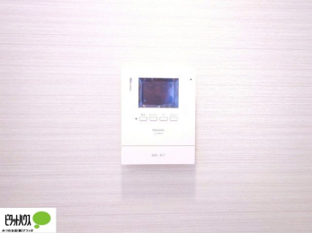 ���̑��@������Ԃ����S��TV���j�^�[�t���C���^�[�z��