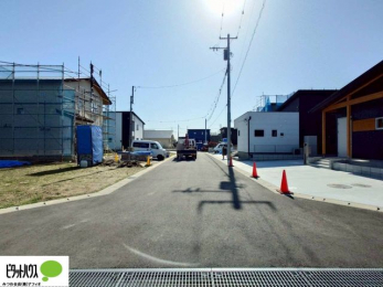 ���̑��@�O�ʓ��H���L����ʗʂ����Ȃ��̂Œ��Ԃ��y�X��